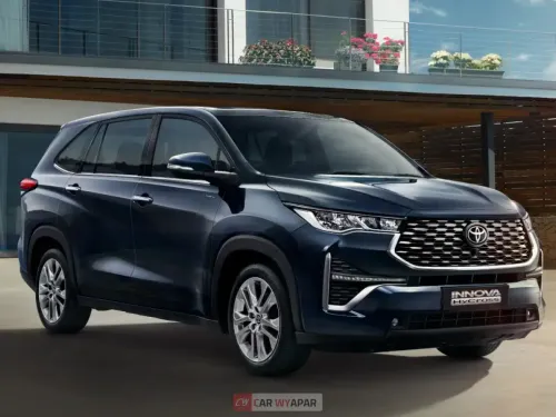 Toyota Innova Hycross